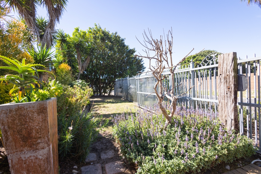 4 Bedroom Property for Sale in Sonstraal Heights Western Cape